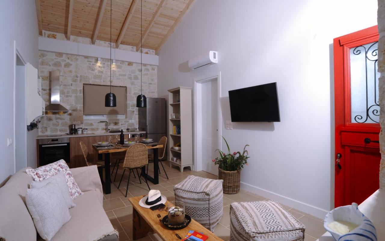Villa Estia - Private Jacuzzi Next To The Beach Agios Georgios  Esterno foto